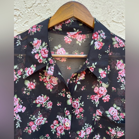 PLUS Beautiful Sheer Rose-Print Blouse +  Pearl Buttons Back Side Slits Size 10 - Picture 5 of 11